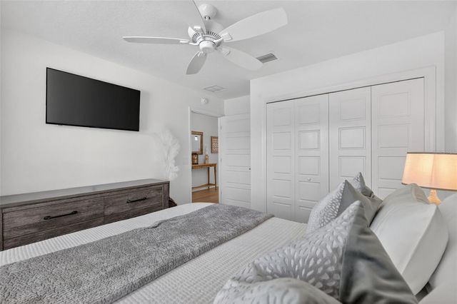 6695 GARNER PATH, The Villages, FL 34762