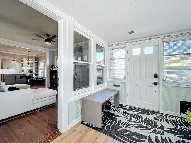 16 N LAWSONA BOULEVARD, Orlando, FL 32801