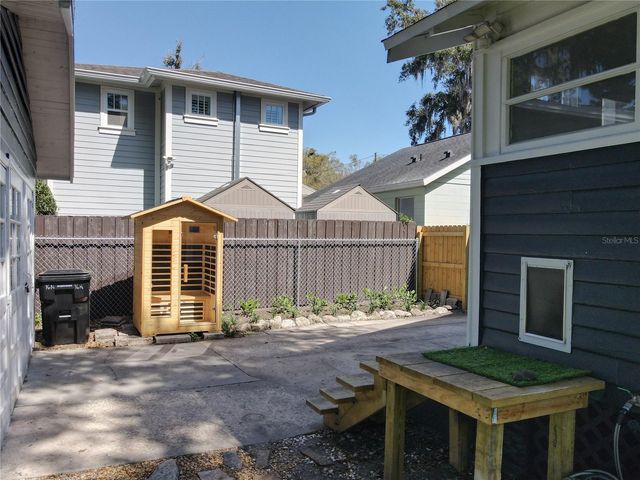 16 N LAWSONA BOULEVARD, Orlando, FL 32801