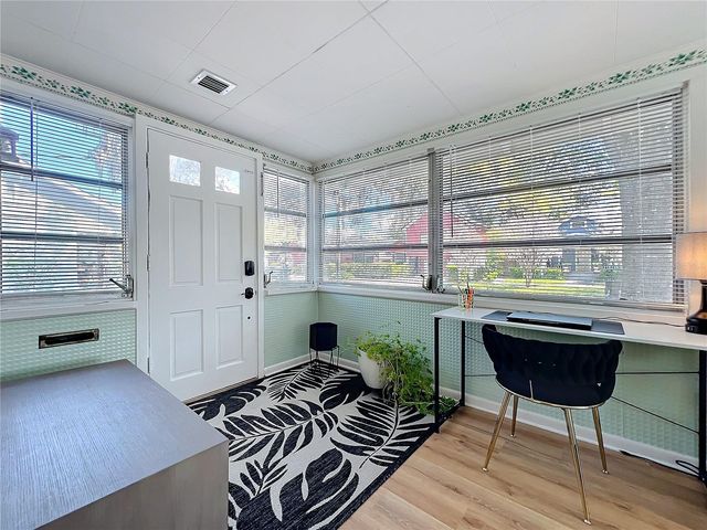 16 N LAWSONA BOULEVARD, Orlando, FL 32801