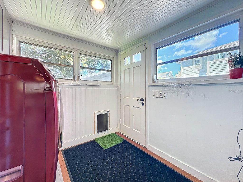 Image 41 of property listing at 16 N LAWSONA BOULEVARD, Orlando, FL 32801