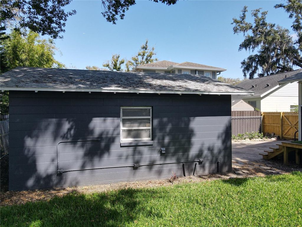 Image 54 of property listing at 16 N LAWSONA BOULEVARD, Orlando, FL 32801