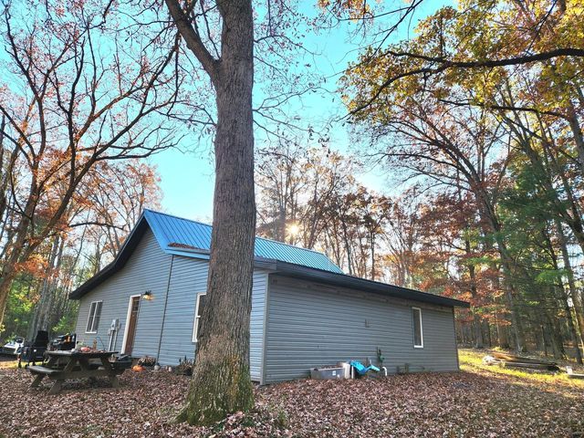 N1057 Borglin AVENUE, Neillsville, WI 54456