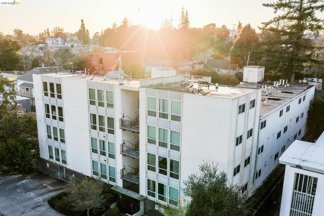 3525 Dimond, Oakland, CA 94602