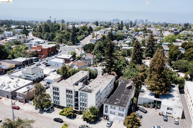 3525 Dimond, Oakland, CA 94602