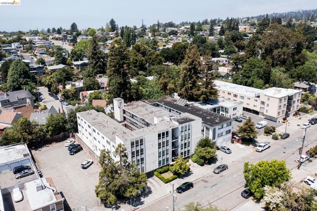 3525 Dimond, Oakland, CA 94602