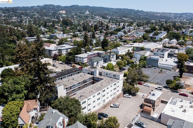 3525 Dimond, Oakland, CA 94602