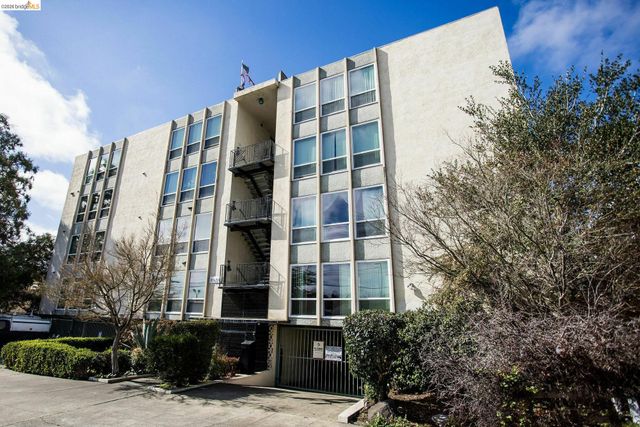 3525 Dimond, Oakland, CA 94602