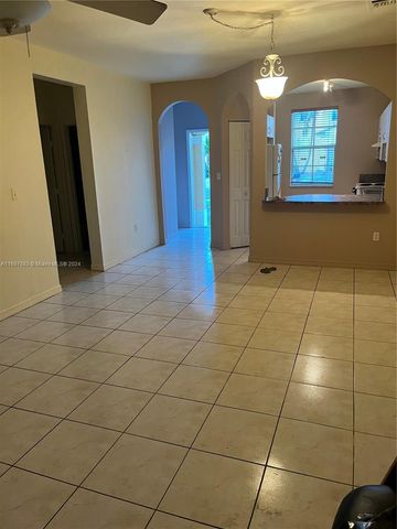 760 SE 2nd St, Homestead, FL 33030