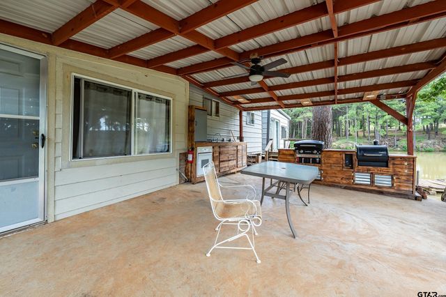 368 County Road 3318, Jacksonville, TX 75766