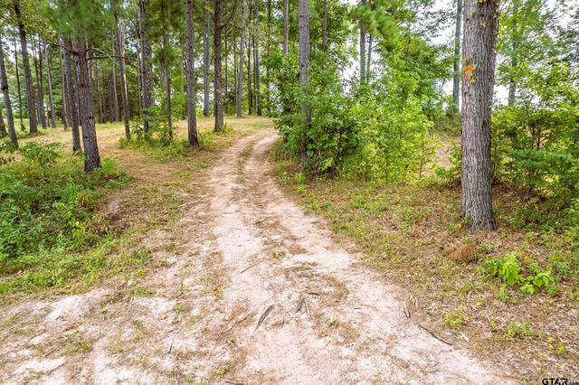 368 County Road 3318, Jacksonville, TX 75766