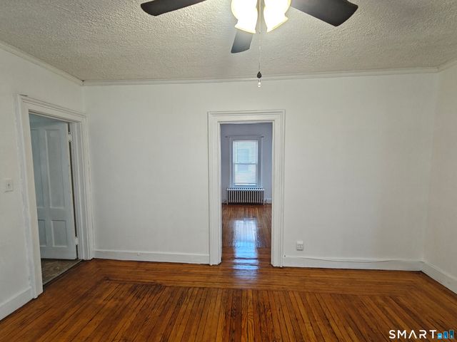 98 Gilbert Avenue 2, New Haven, CT 06511