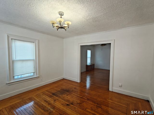 98 Gilbert Avenue 2, New Haven, CT 06511