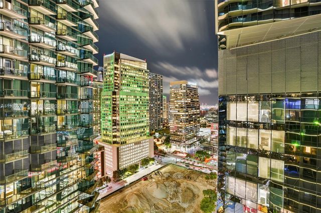 801 S Miami Ave 2805, Miami, FL 33130