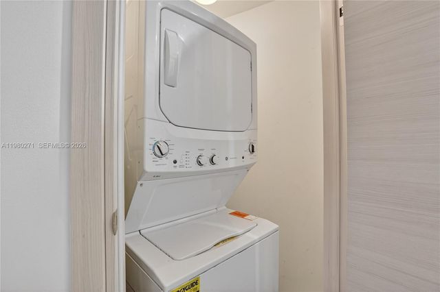 801 S Miami Ave 2805, Miami, FL 33130