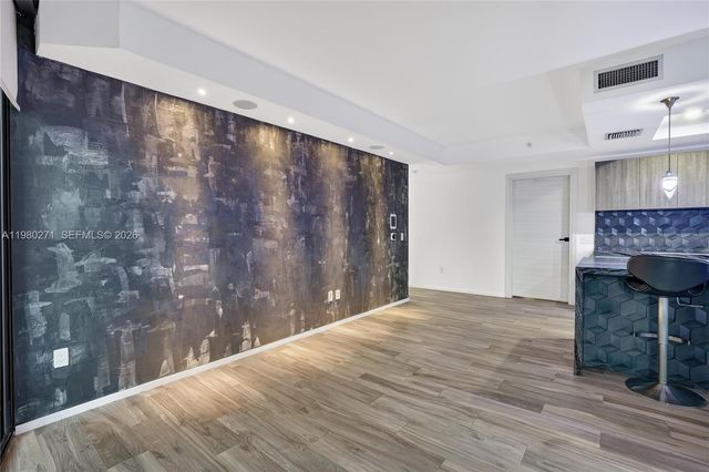 801 S Miami Ave 2805, Miami, FL 33130