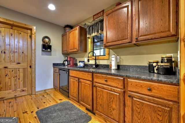 67 Lakeshore Drive, Blairsville, GA 30512
