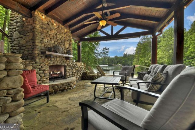 67 Lakeshore Drive, Blairsville, GA 30512