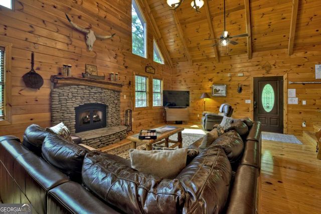 67 Lakeshore Drive, Blairsville, GA 30512