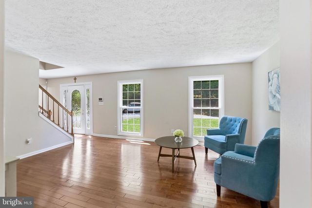 11905 FALLING CREEK DR, Manassas, VA 20112