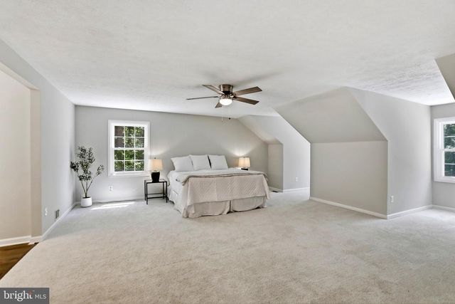11905 FALLING CREEK DR, Manassas, VA 20112