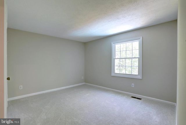 11905 FALLING CREEK DR, Manassas, VA 20112