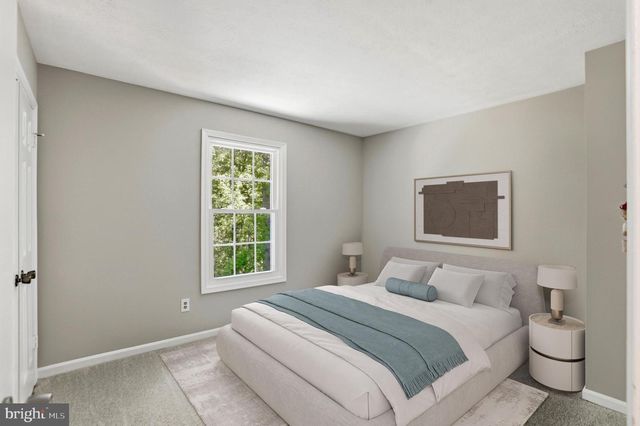 11905 FALLING CREEK DR, Manassas, VA 20112