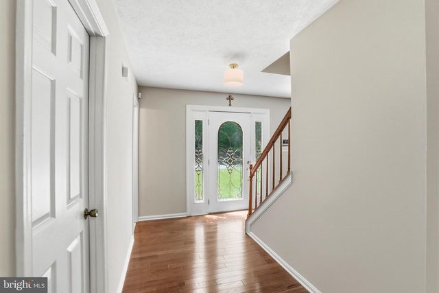 11905 FALLING CREEK DR, Manassas, VA 20112