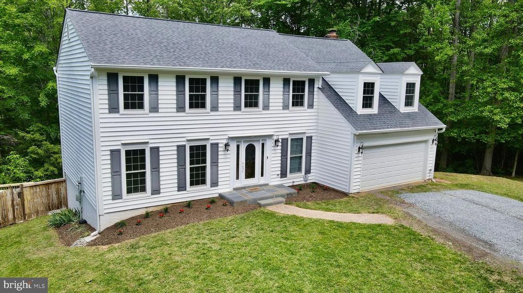 11905 FALLING CREEK DR, Manassas, VA 20112