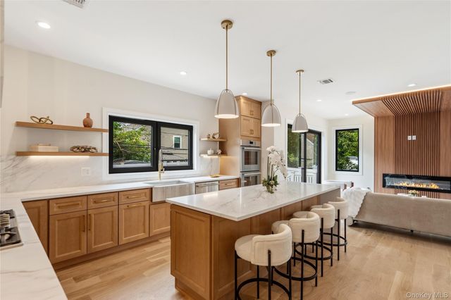 30 Hedge Lane, Westbury, NY 11590