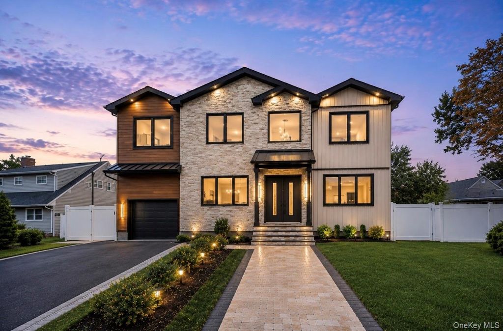 30 Hedge Lane, Westbury, NY 11590 — exterior