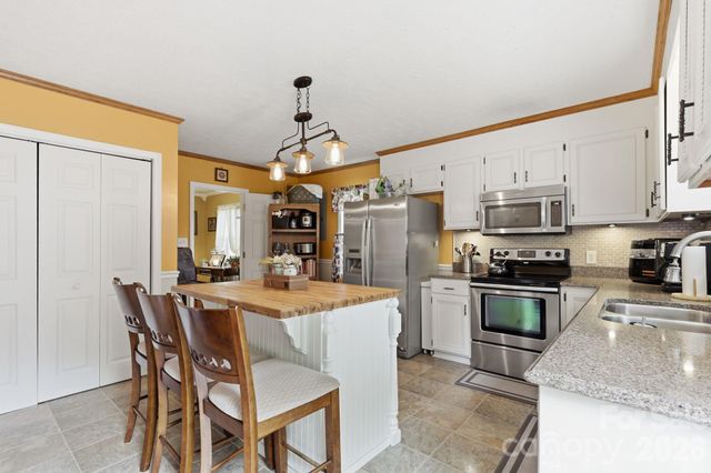 189 Chestnut Grove Road, Statesville, NC 28625