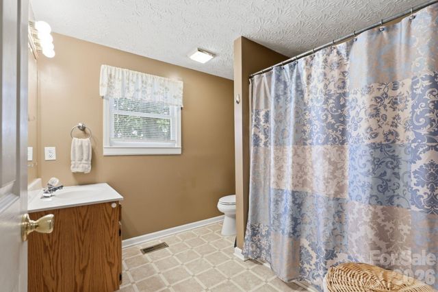 189 Chestnut Grove Road, Statesville, NC 28625