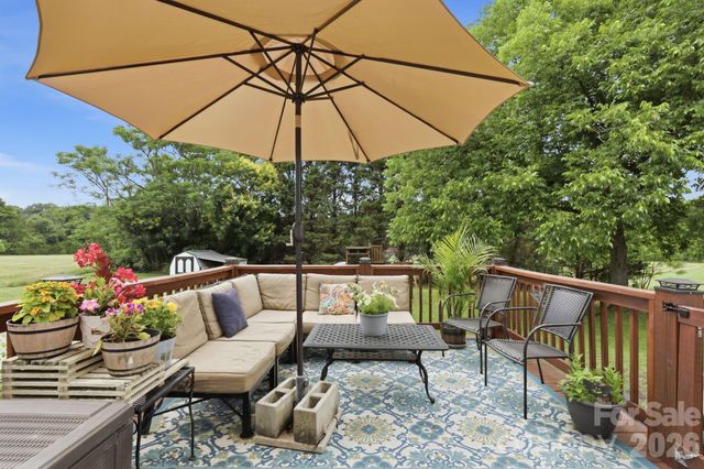 189 Chestnut Grove Road, Statesville, NC 28625