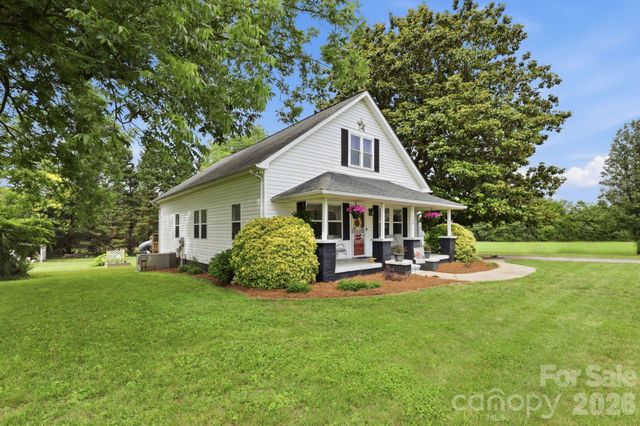 189 Chestnut Grove Road, Statesville, NC 28625