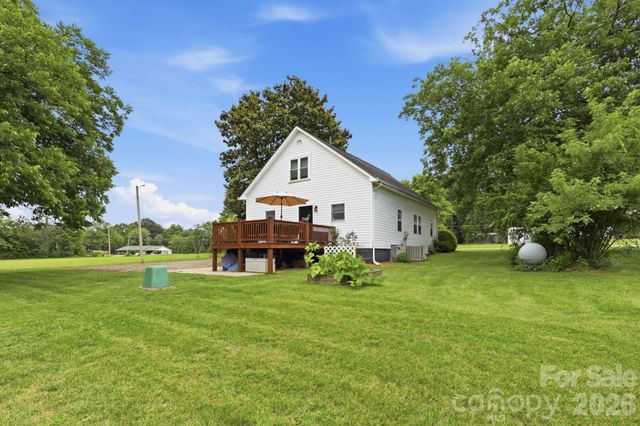 189 Chestnut Grove Road, Statesville, NC 28625