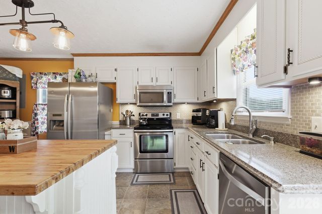 189 Chestnut Grove Road, Statesville, NC 28625