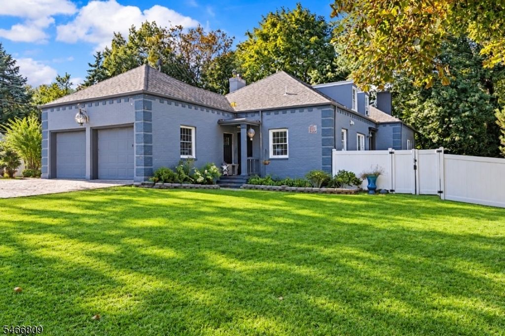110 Kingwood Dr, Little Falls Twp., NJ 07424 — exterior