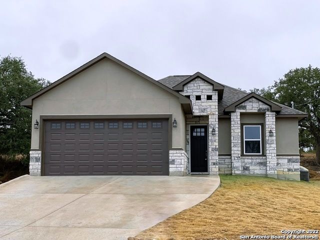 133 W Pat Dolan, Blanco, TX 78606