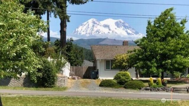 116 Pennsylvania Avenue N, Eatonville, WA 98328