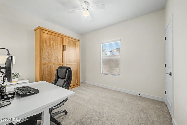 8620 W HAYWARD Avenue, Glendale, AZ 85305