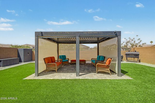 8620 W HAYWARD Avenue, Glendale, AZ 85305