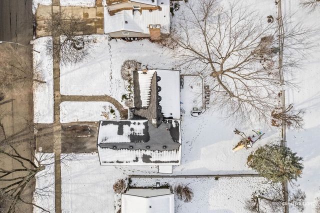 806 Fellows Street, St. Charles, IL 60174