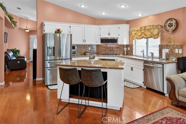 25845 Anderson Lane, Stevenson Ranch, CA 91381