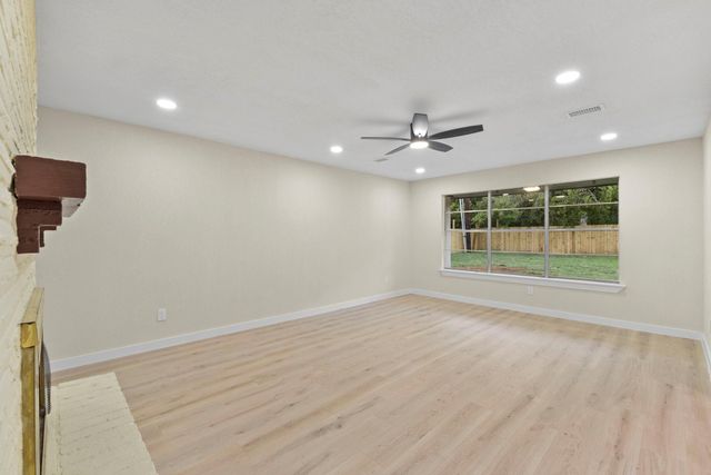 2322 Aprilmont Drive, Sugar Land, TX 77498