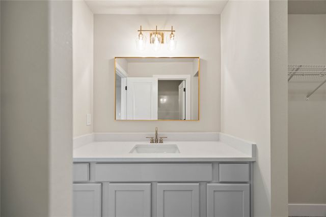 201 S Valley View Drive, Norwalk, IA 50211