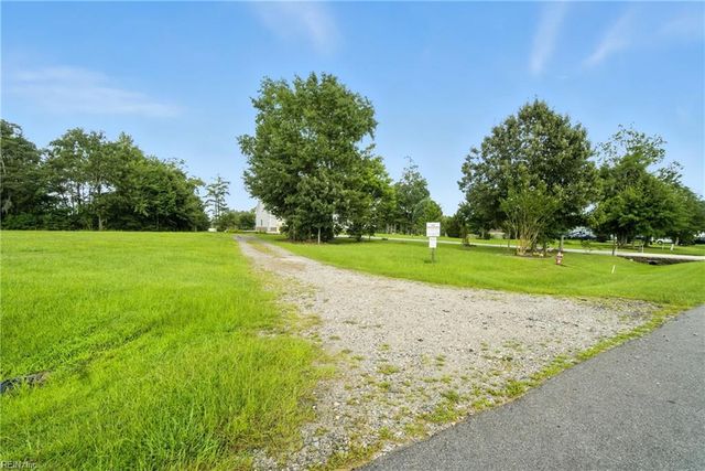 503 Pointe Vista DR, Elizabeth City, NC 27909