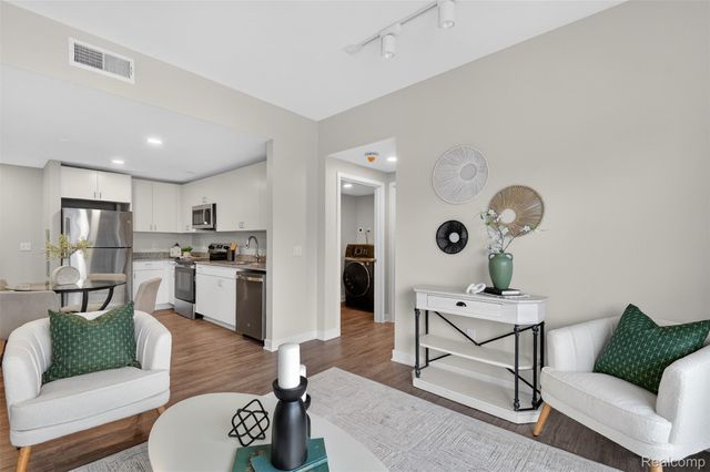 1312 Seward Street, Detroit, MI 48202