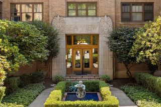 519 W Roy Street #112, Seattle, WA 98119