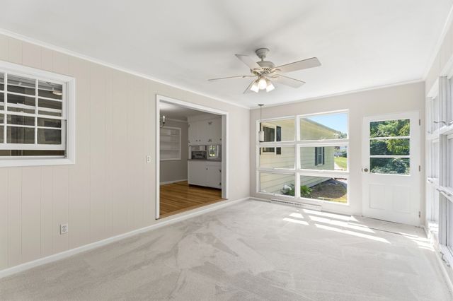 9 Hidden Way, Chelmsford, MA 01824